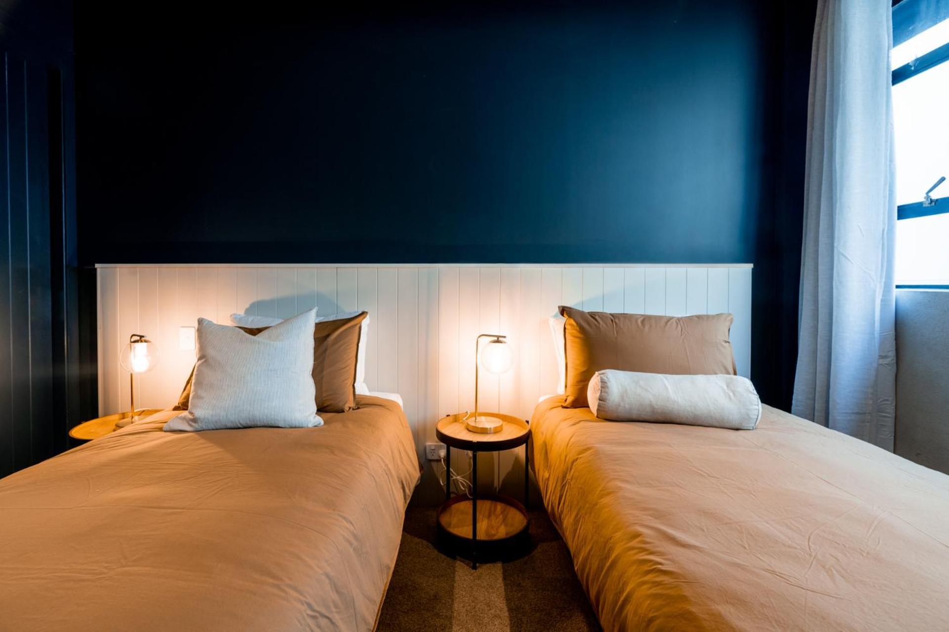 The Cobbler Hotel Веллингтон Экстерьер фото